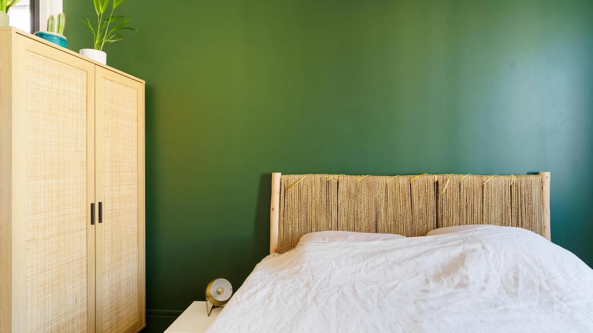 Bright & Serene 1bd Retreat Canal Saint-martin Apartment